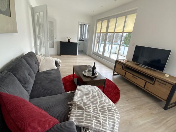 Möblierte Penthouse-Wohnung in guter Wohngegend – Foto 1