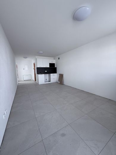 New-build 1-room apartment for rent – Photo 6