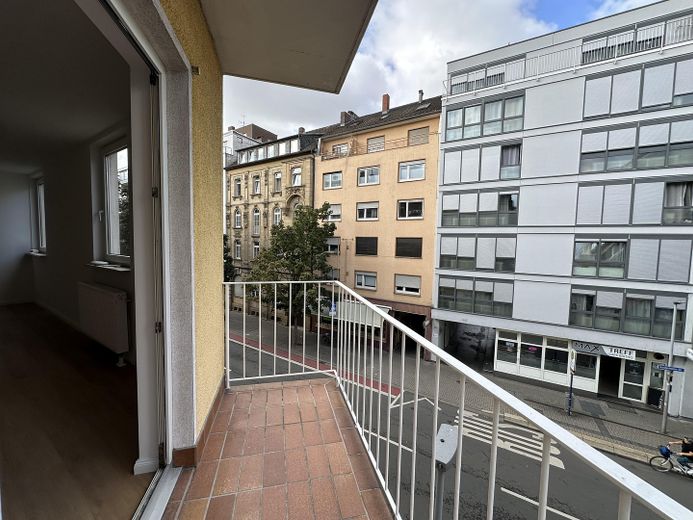 Primera ocupación | Apartamento de 3 habitaciones con balcón en LU-Sur – Balkon