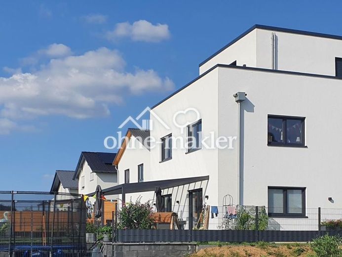 Großzügiges Einfamilienhaus im Bauhaus-Stil – Foto 1