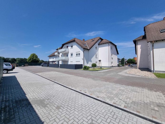 Ramstein | 27 viviendas | TOTALMENTE ALQUILADO | 437.064 € de alquiler neto anual | 6,33 % DE RENTABILIDAD BRUTA | FACTOR 15,79 – Außenansicht Seufzerweg 2-4