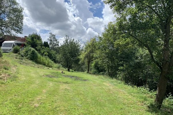 senza provvigioni - vendita parziale di terreno 5000m² - 8€/m² (BRW 60€/m²) - terreno edificabile pronto per la costruzione – in posizione centrale