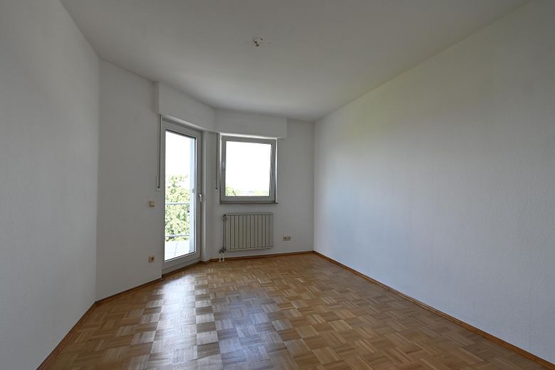 Mieszkanie typu penthouse w Köln-Wahn – 110 m² | taras na dachu | ogród zimowy | balkon | miejsce w garażu podziemnym – Kinder/ Arbeitszimmer
