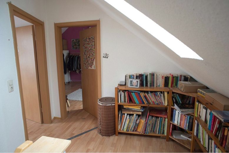 Neuwertige, sehr helle 5 Zimmer Wohnung mit schönem Fernblick – Foto 7