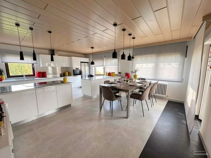 Maison individuelle avec pompe à chaleur dans un quartier calme et résidentiel de Lienzingen – Photo 1