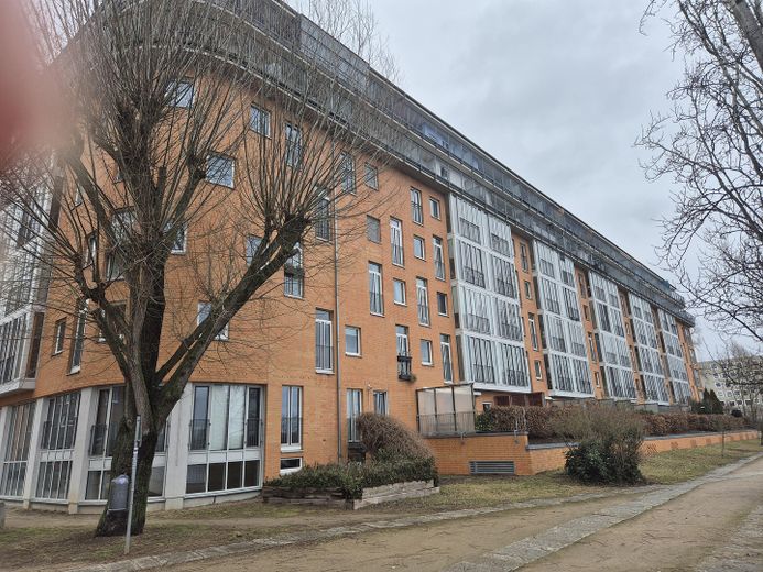 Kapitalanlage – Lichtdurchflutetes, stilvolles Wohnen am Wasser | Berlin-Spandau / Hakenfelde – Foto 1
