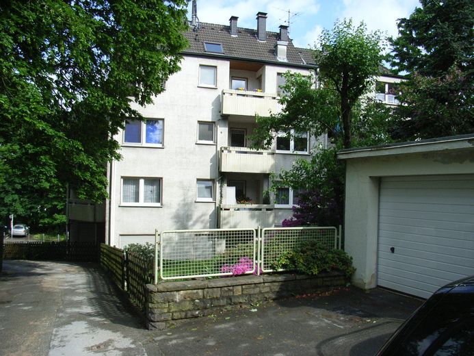 Bright Apartment – Gartenansicht