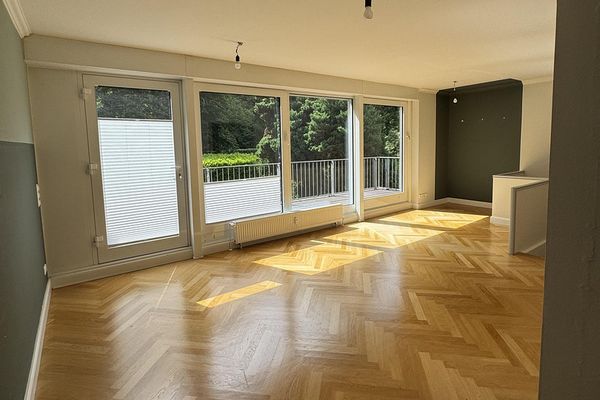 125qm 3-Zimmer Wohnung mit großer Terasse im grünen Niendorf