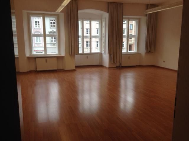 1. Stock Raum 2 