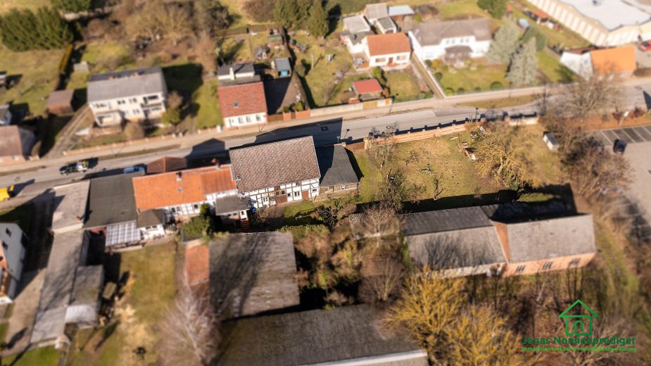 Dom jednorodzinny ze stodołą i ogrodem, bez prowizji dla kupującego – Zdjęcie 4