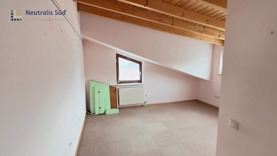 बहुत सुंदर एकल-परिवार वाला घर, 224 वर्गमीटर और 6.5 कमरे: परिवारों तथा Stuttgart या Karlsruhe आने-जाने वालों के लिए बेहतरीन – DG-Wohnen 2, aktuell leer