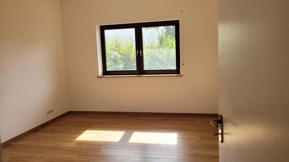 Güzel, aydınlık, yeni yenilenmiş 3 odalı daire – Zimmer 2