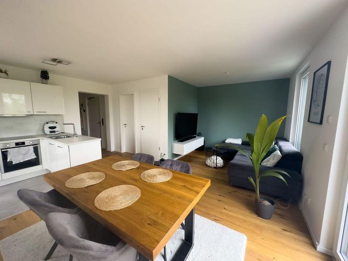 Liebevoll eingerichtete fantastische Wohnung – Foto 5
