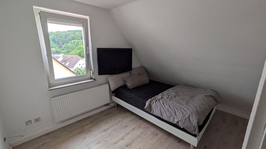 Renovierte 2-Zimmer-DGWohnung in Stuttgart-Rohracker – Foto 3