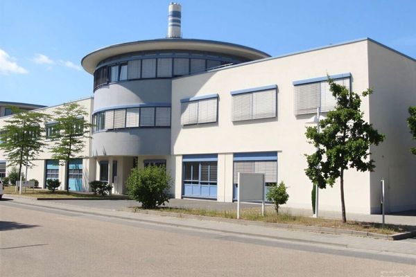 Bureau de 170 m² à louer à Dietzenbach