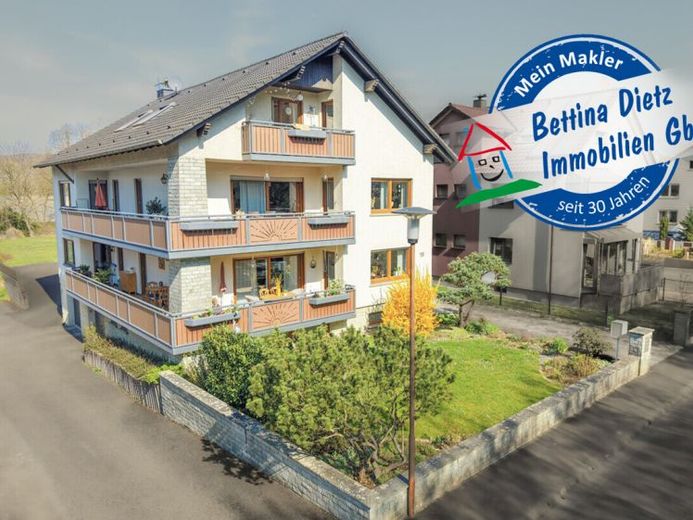 DIETZ: Größer als manches Haus! 4-Zimmer-Obergeschosswohnung - 3-fach-Verglasung - Pelletsheizung – फोटो 1