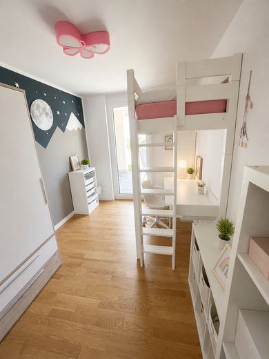 Modern 122 m² ground-floor apartment suitable for people with mobility impairments, with 250m² garden in Ludwigshafen-Melm – Kinderzimmer 2