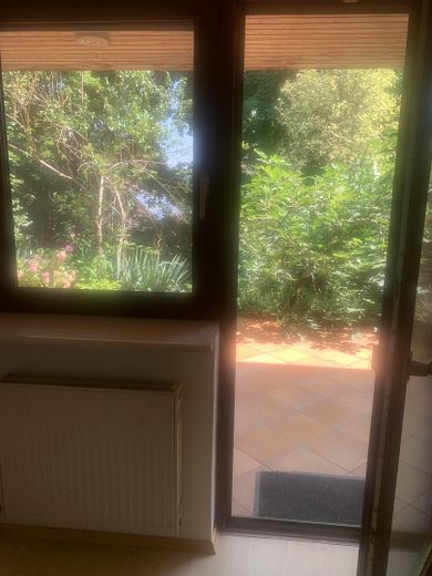 Zimmer UG Ausgang Terrasse