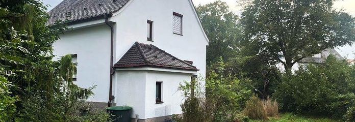 VON PRIVAT - Baugrundstück mit Altbestand in Dachau-Mitte – Hauptgebäude