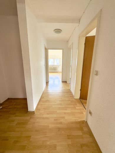 Helle 4-Zimmer-Wohnung mit Balkon & Garage in Korb – ideal für Paare – Foto 1