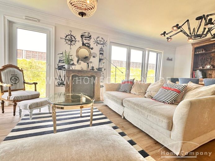 Lichtdurchflutete Designwohnung mit Balkon – 26535041a93fc31eb80962295883cf597dc0bb4e.jpg