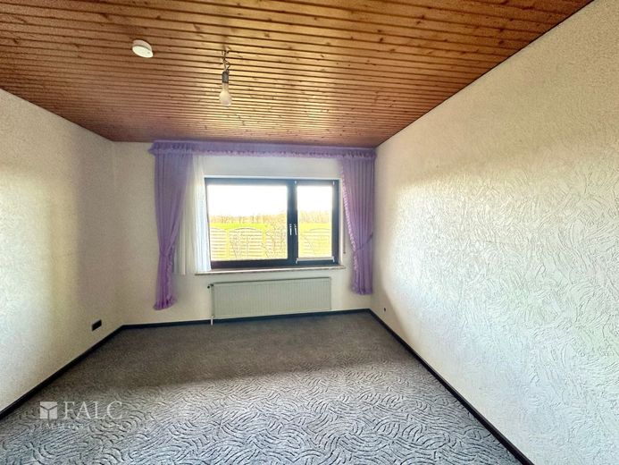 Gepflegter Bungalow mit Keller und Garage in toller Lage von Stade – Gast/ Kind