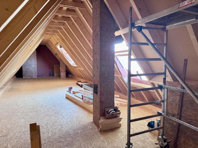 Seltene Gelegenheit mit Gestaltungsfreiheit - Penthouse-Maisonette im Univiertel auf 168㎡ – Foto 9