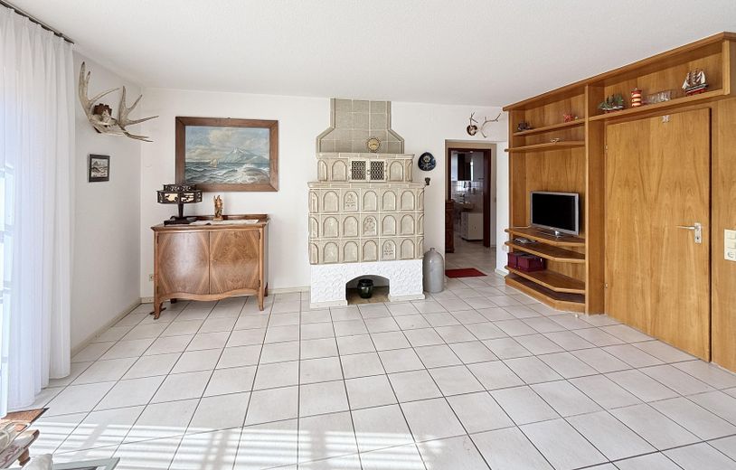 Wohnzimmer mit Südterrasse