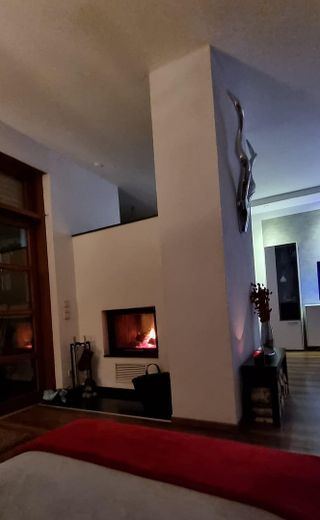 Maison pour 1 à 2 familles + appartement indépendant – Wohnzimmer EG