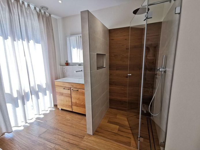 Badezimmer 2