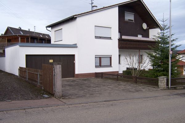 Gemütl. 3-Zi-EG-Whg., Du, WC, Terrasse, Garage, ab 01.05.24 Herbrechtingen-Anhausen zu vermieten
