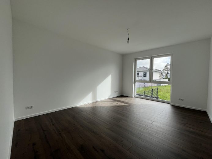 Moderne twee-onder-een-kapwoning met tuin en garage in Bad Münstereifel – Schlafzimmer hinten links