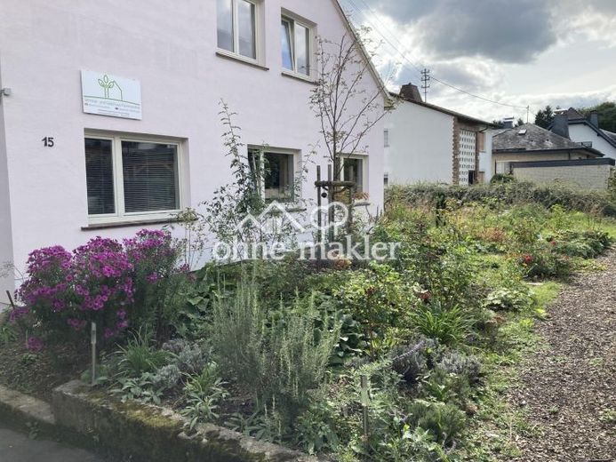 MFH mit 6 Whng., 4 Zimmer, Veranstaltungsbereich, Bauland – Foto 1