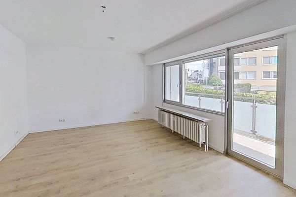 **Helles 1-Zimmer-Apartment mit Balkon im Hochparterre in Ratingen**