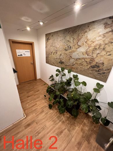 Halle 2 Flur EG