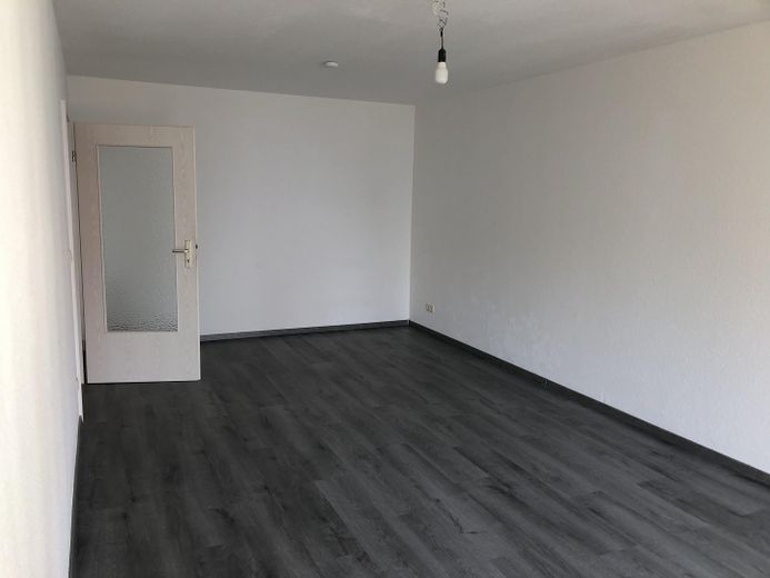 Wohnzimmer von Fensterseite