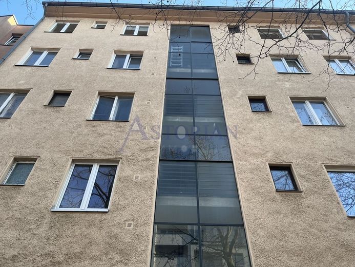Helle 3 Zimmer-Eigentumswohnung in Alt-Moabit – Hausansicht