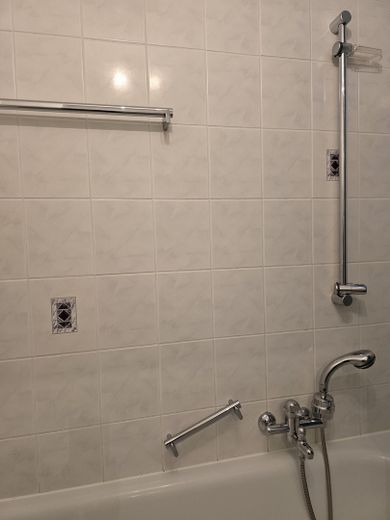 Möblierte 2-Zi. EG-Wohnung in Bockenheim am Niddapark von privat – Bad 2