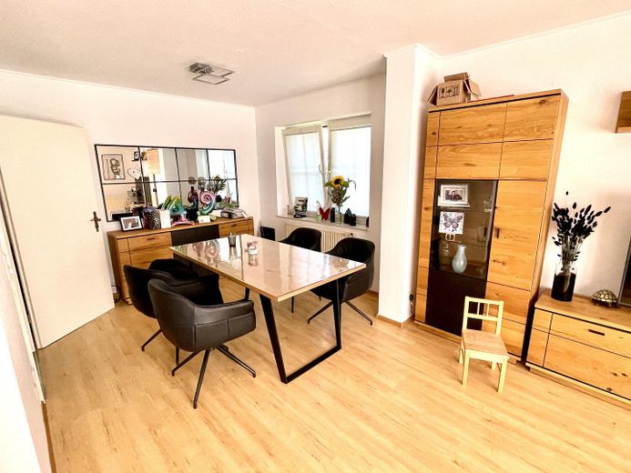 Maison mitoyenne dans un secteur à circulation apaisée – Esszimmer