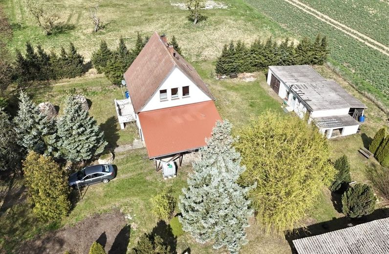 HORN IMMOBILIEN ++ Alleinlage gesucht? Einfamilienhaus, voll unterkellert in Gehren bei Strasburg – Nutzen Sie Ihre Chance!
