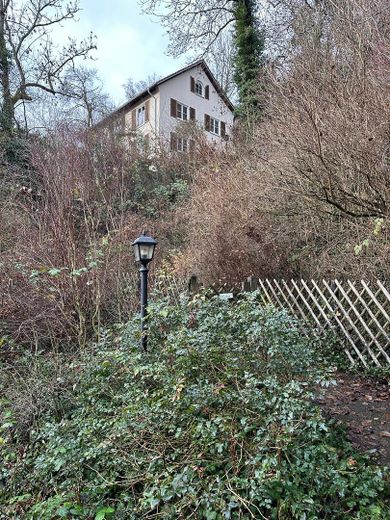 Traumhaus in Top Lage mit Einliegerwohnung und hohem Ausbaupotential und großem Grundstück – Foto 9