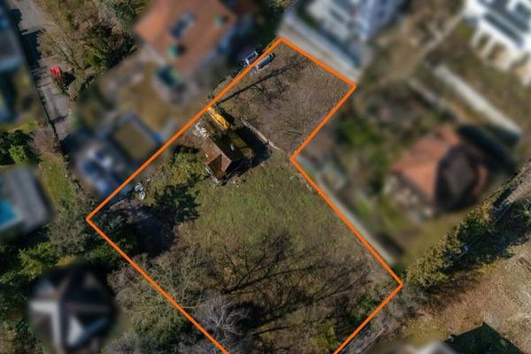 Traumhaftes Baugrundstück in sonniger Südhanglage