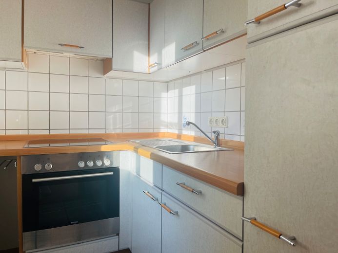 Moderne 2-Zi-Galeriewohnung mit EBK – Foto 13