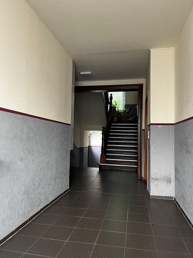 Living with a feel-good factor – attractive ground floor apartment in Leipzig-Lindenau – Treppenhaus