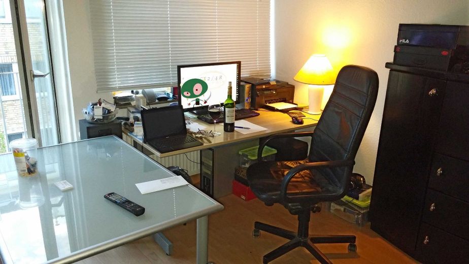 Büroecke im Wohn/Schlafzimmer 