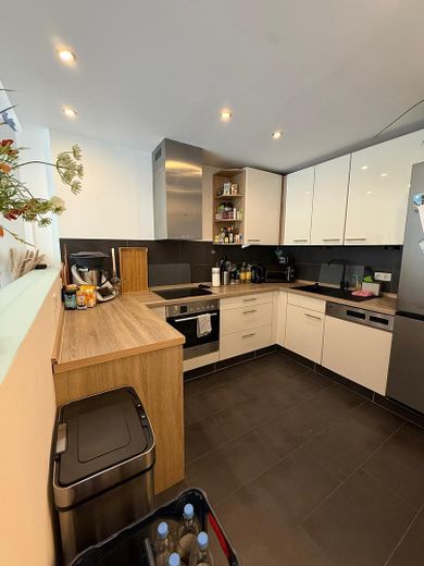 Helle Souterrain-Wohnung mit Terrasse (Südausrichtung) – Foto 4