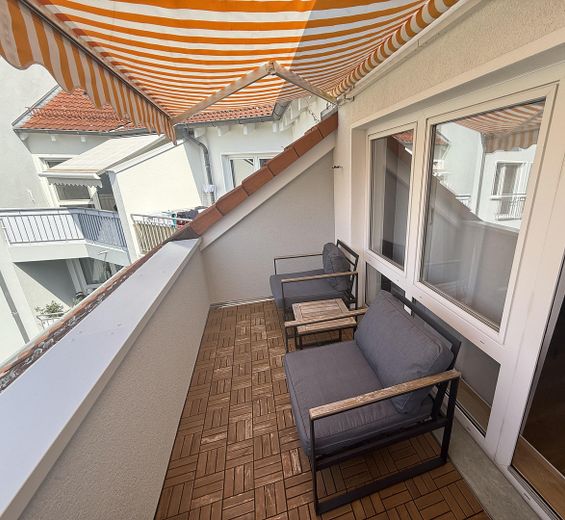 Modern dubleks daire, sakin konumda – balkon ve garajlı – Balkon