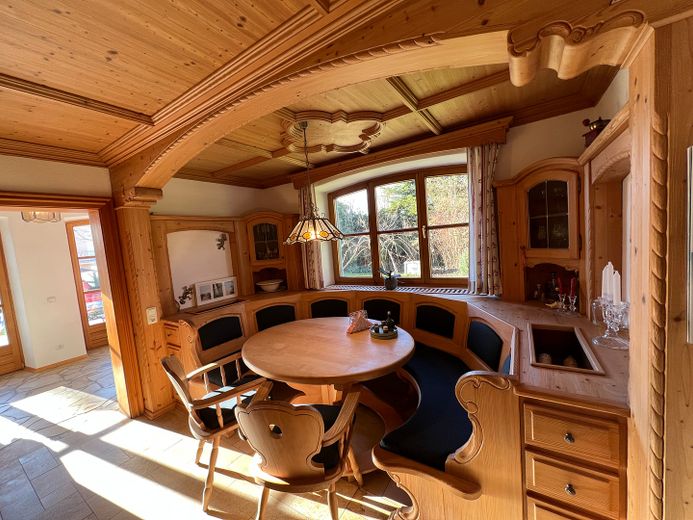 maßgefertigtes Esszimmer