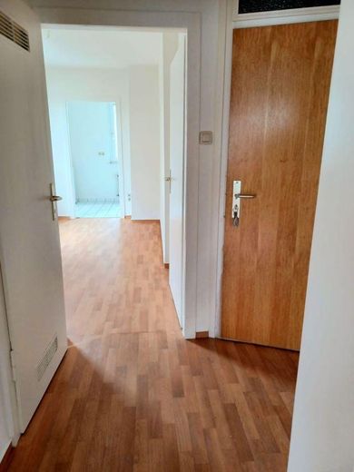 Sehr schöne, helle und gepflegte 2 Zi- Wohnung mit Einbauküche und AA in Freiburg – Foto 4