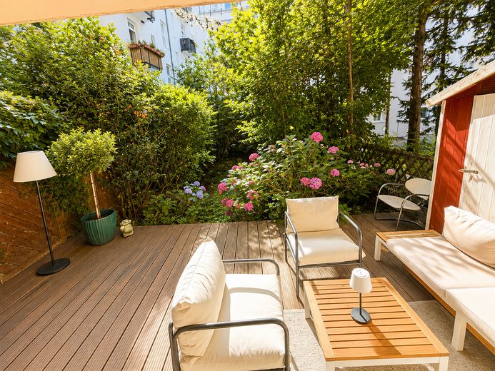 Zentrale & ruhige Wohnung mit Garten mitten in Hamburg – Garten